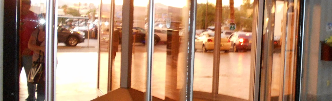 Storefront Glass Repair Cost in Port Orange, FL